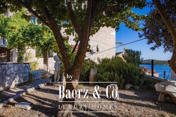 photo 29 Šibenik, old town - a historic palace from the 12th century