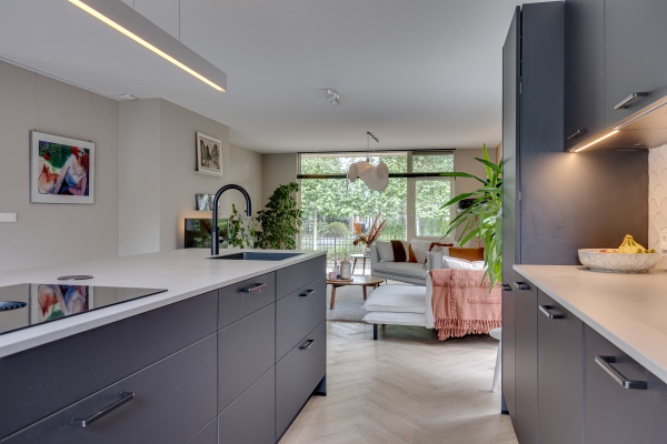 photo 12 Gijsbrecht van Nijenrodestraat 18