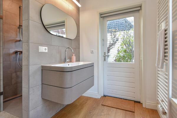 photo 48 Oosteinde 191