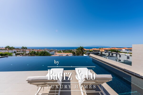 photo 6 Contemporary Villa in El Madroñal Costa Adeje