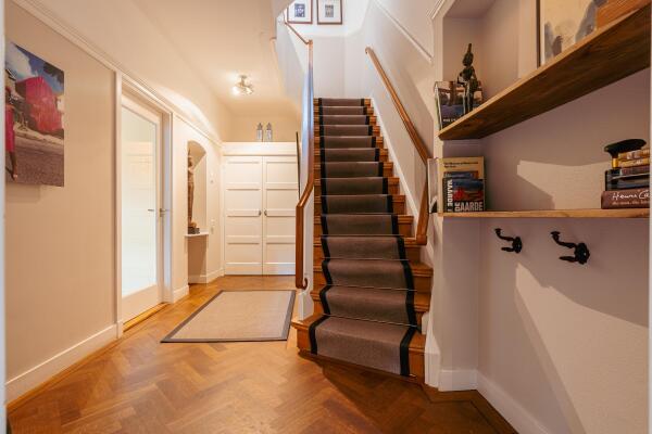 photo 13 Diepenbrockstraat 22