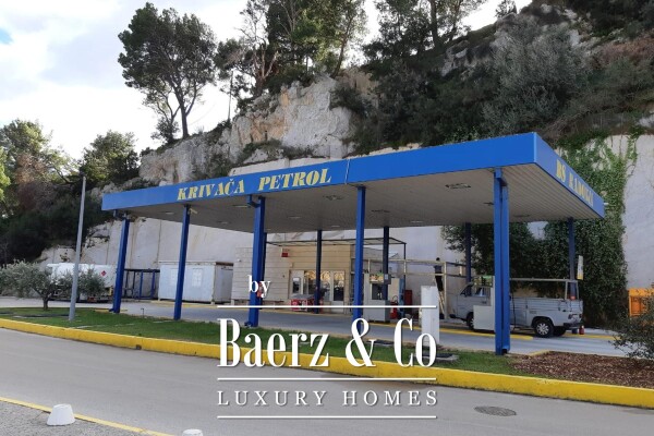 photo 15 Brač, Selca, house with four apartments first row to the sea