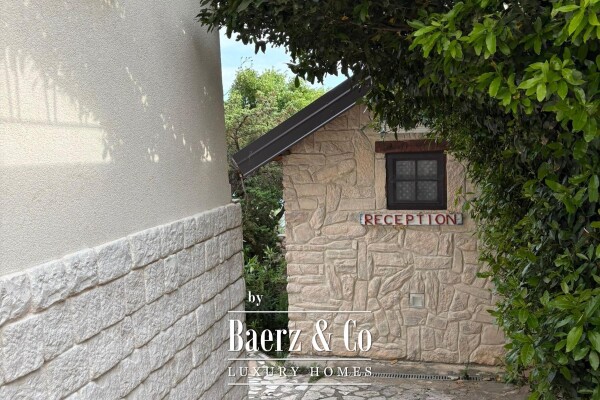 photo 15 Karlobag, Cesarica, House with 6 Apartments, First Row to the Sea