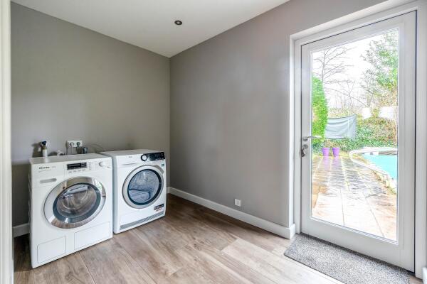 photo 17 Parallelweg 2