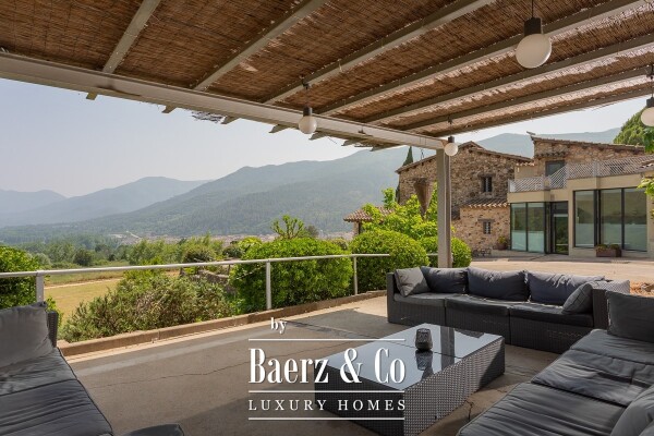 photo 17 Exceptional 18th century masia with tourist licence in Amer.