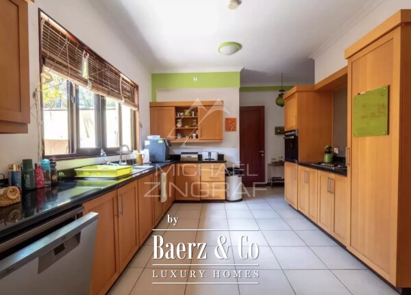 photo 14 Prestigious Villa on the West Coast