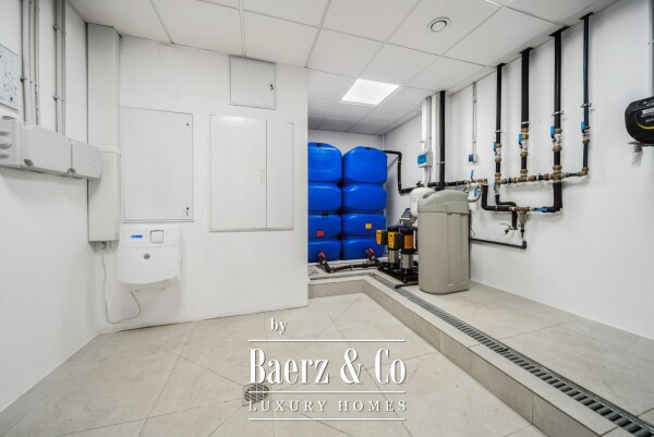 photo 36 Villa - Marbella East - Ref: 8693