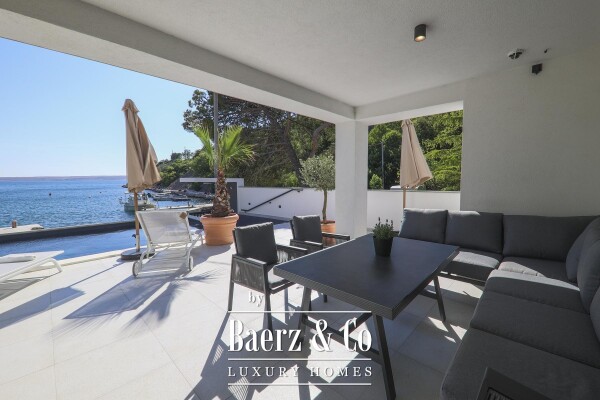 photo 6 Barić Draga, Exclusive Seafront Villa with Pier and Boat Slipway