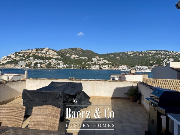 photo 2 Seasonal rental duplex with rooftop terrace and blue harbour views in Port d’Andratx