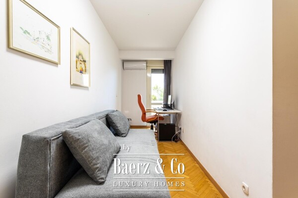 photo 8 Split, Firule, furnished three-bedroom apartment in an excellent location