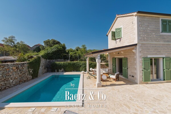 photo 3 Hvar, Vrboska, beautiful stone villa near the sea