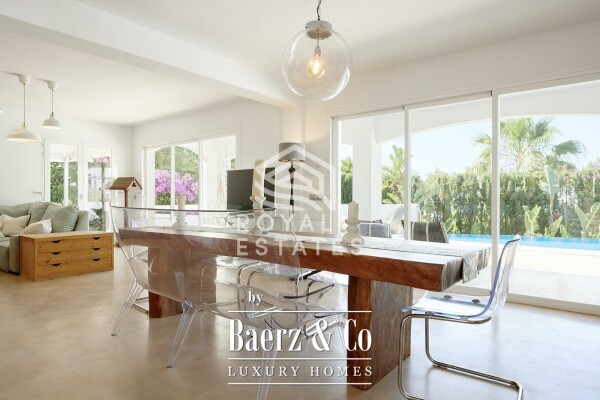 photo 6 Beautiful luxury home in Santa Eul\u00e0ria des Riu