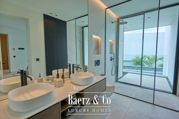 photo 29 Exclusive luxury villa newly built in Abama