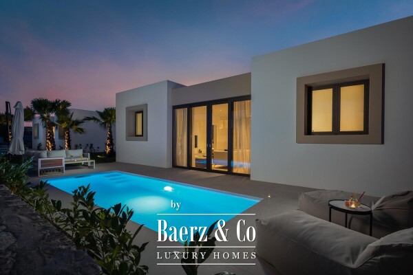 photo 1 Tkon, Palms resort, luxury villa with pool and sea view