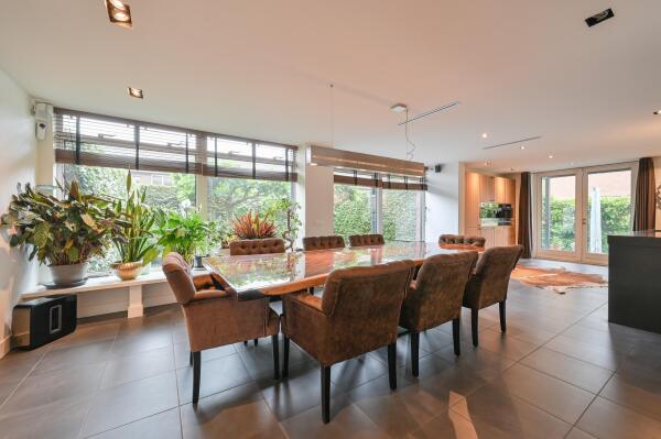 photo 26 Raadhuislaan 4