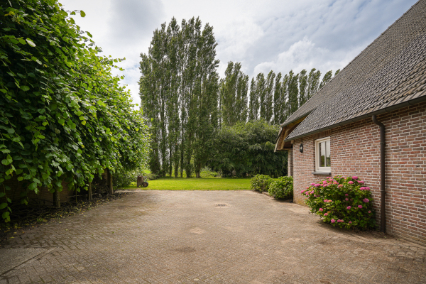 photo 60 Dorpsstraat 18
