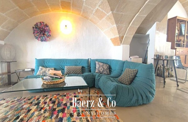 photo 9 RENOVATED MENORCAN HOUSE FOR SALE IN THE HISTORIC OLD TOWN OF CIUTADELLA, MENORCA – COURTYARD WITH SWIMMING POOL, 4 EN-SUITE BEDROOMS AND ORIGINAL ARCHITECTURAL FEATURES